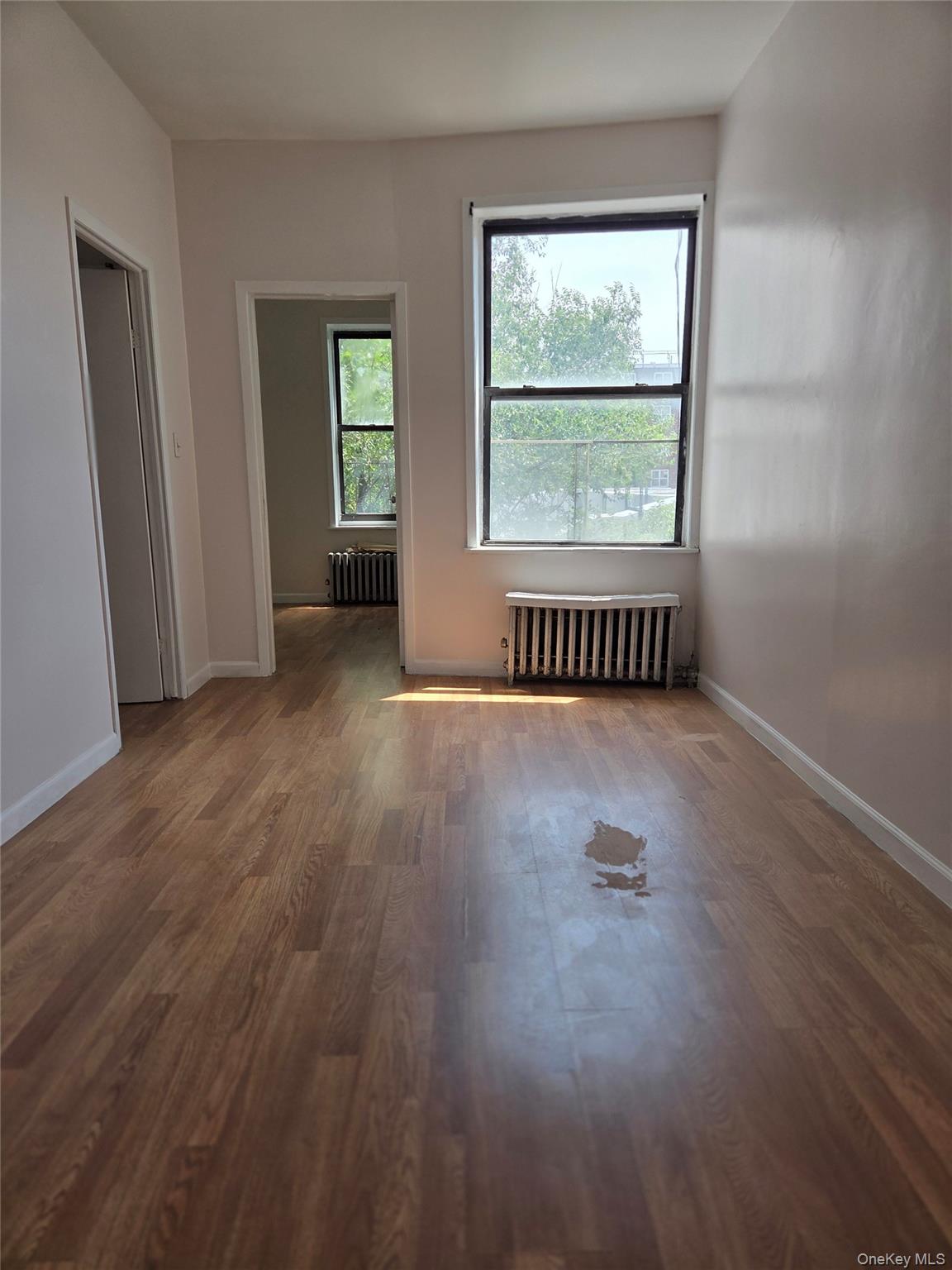 34-17 11th Street Property Photo 7