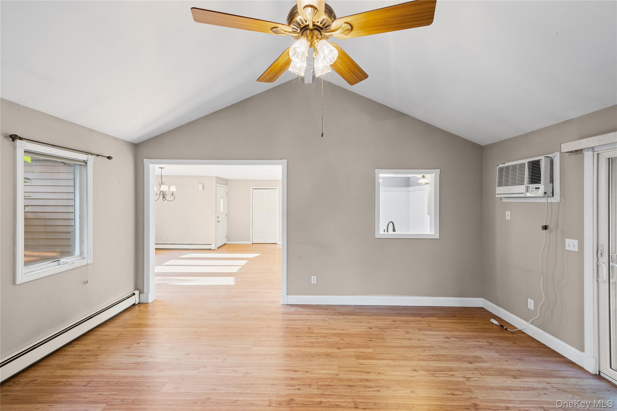 797 Waverly Avenue Property Photo 18