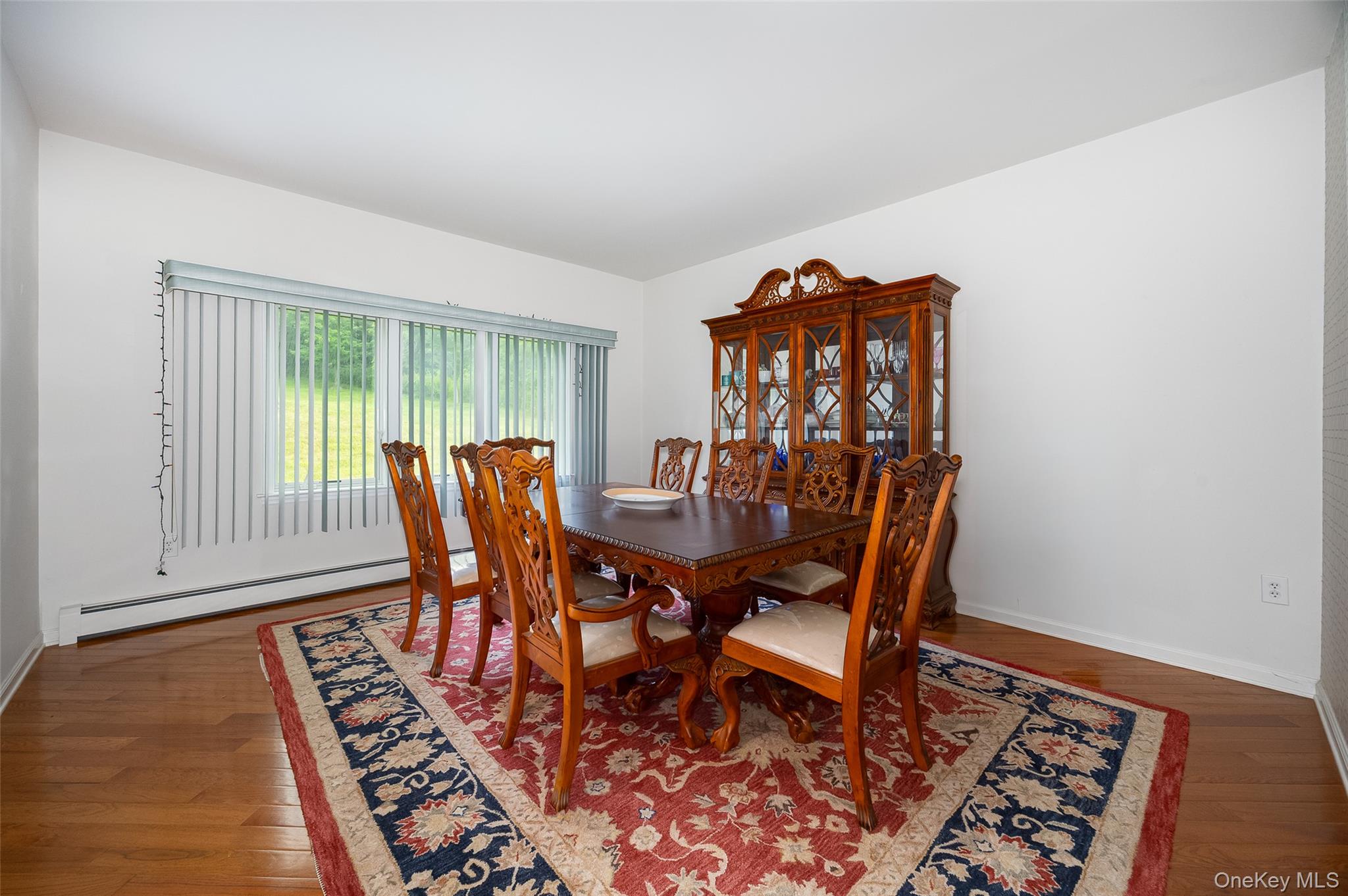 192 E Hook Road Property Photo 6