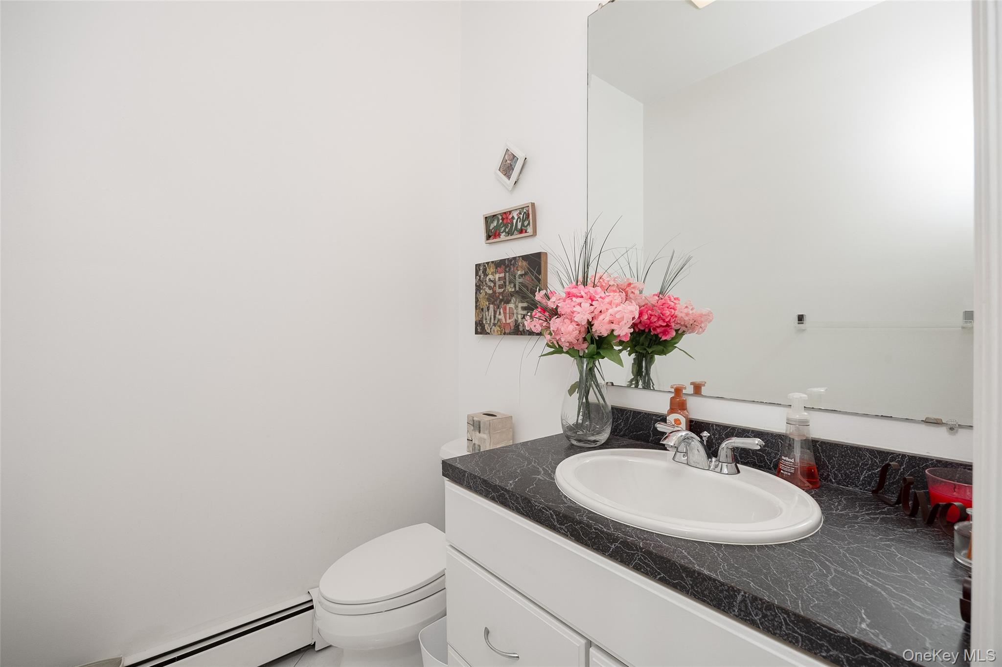 192 E Hook Road Property Photo 10