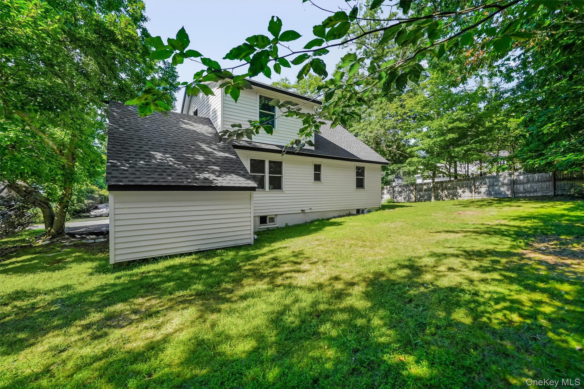 2 Francis Place Property Photo 38