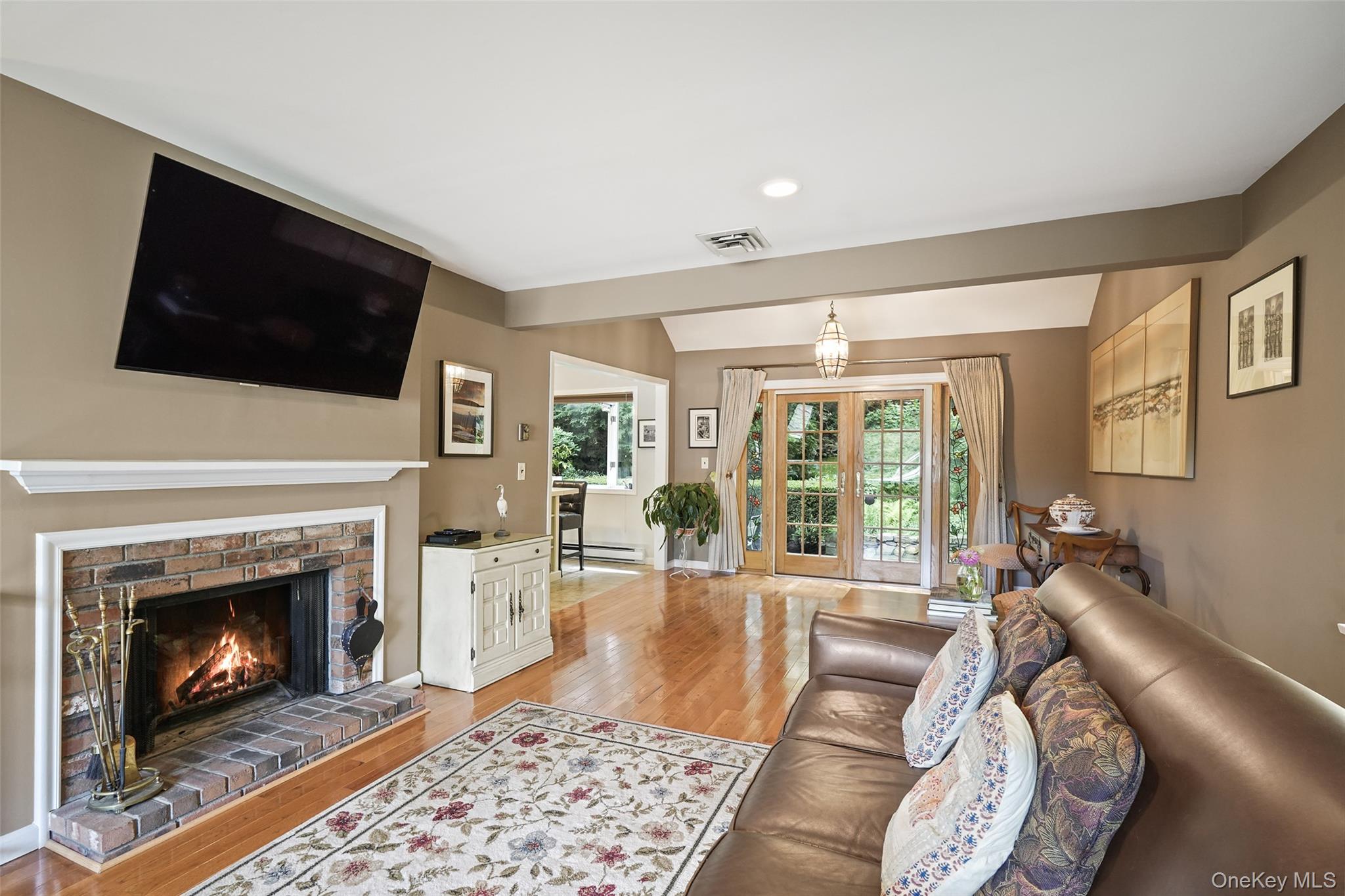 59 Peach Court Property Photo 3