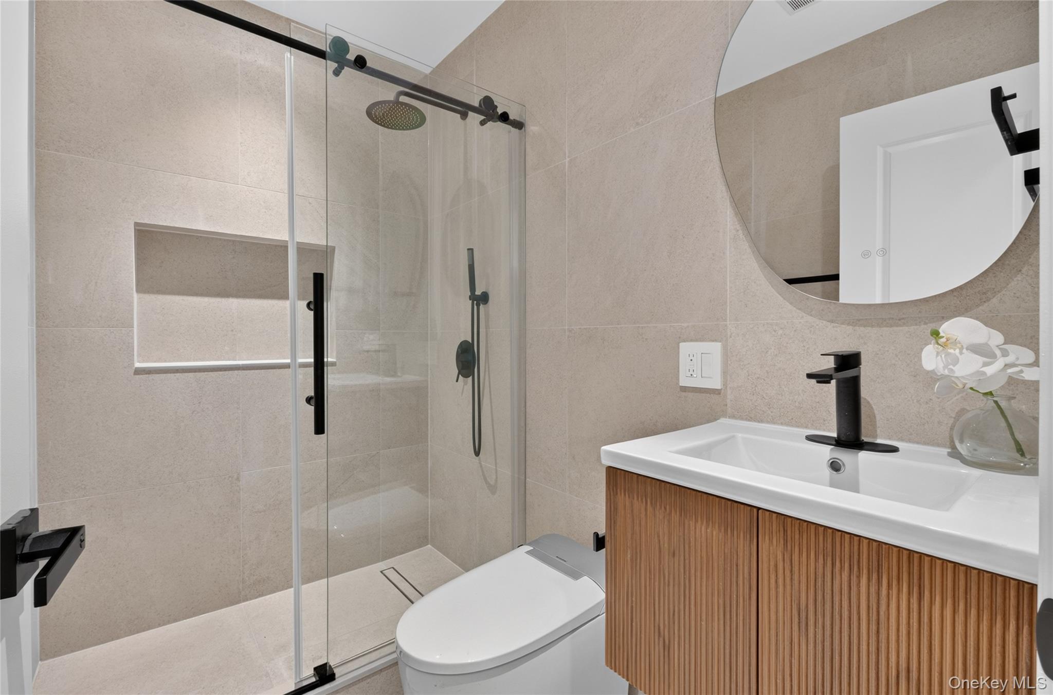 2 Lee Place Property Photo 20