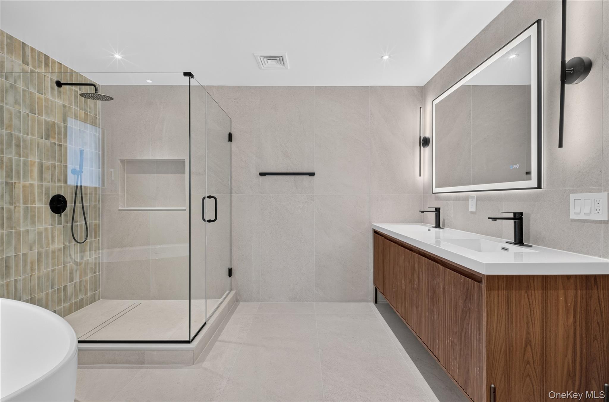 2 Lee Place Property Photo 24