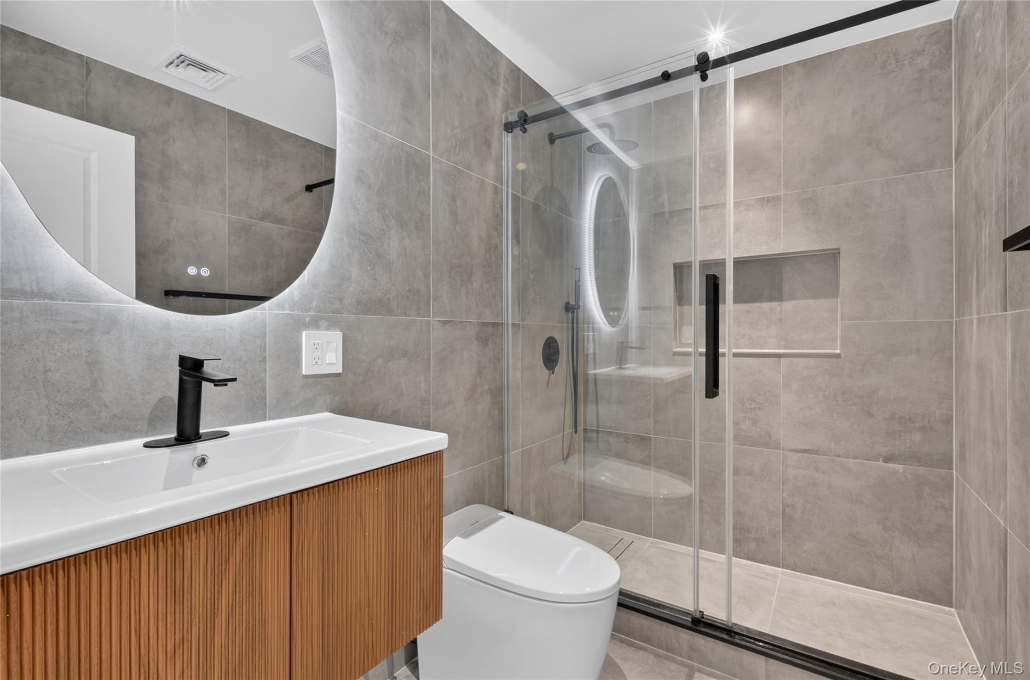 2 Lee Place Property Photo 30