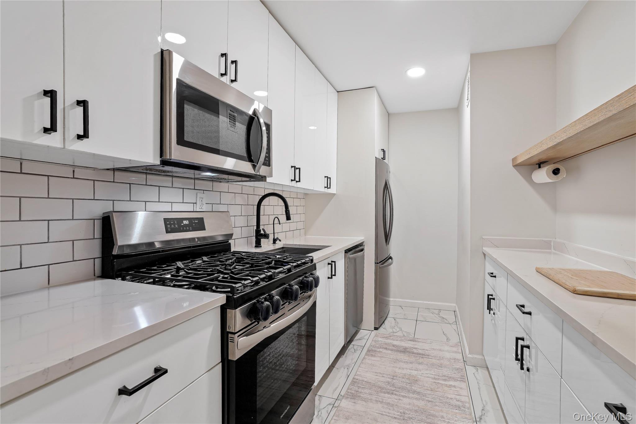 151-25 88th Street 4e Property Photo 2