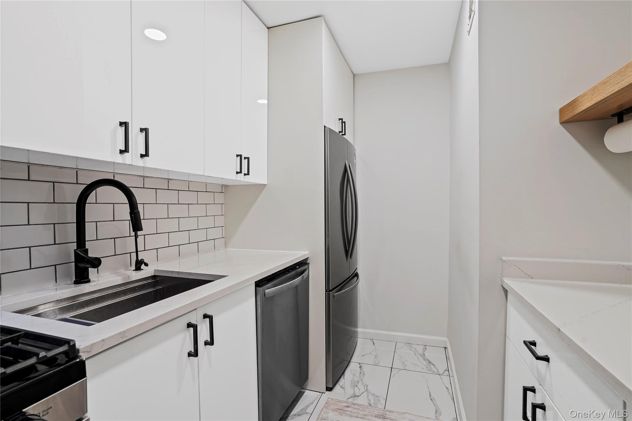 151-25 88th Street 4e Property Photo 3
