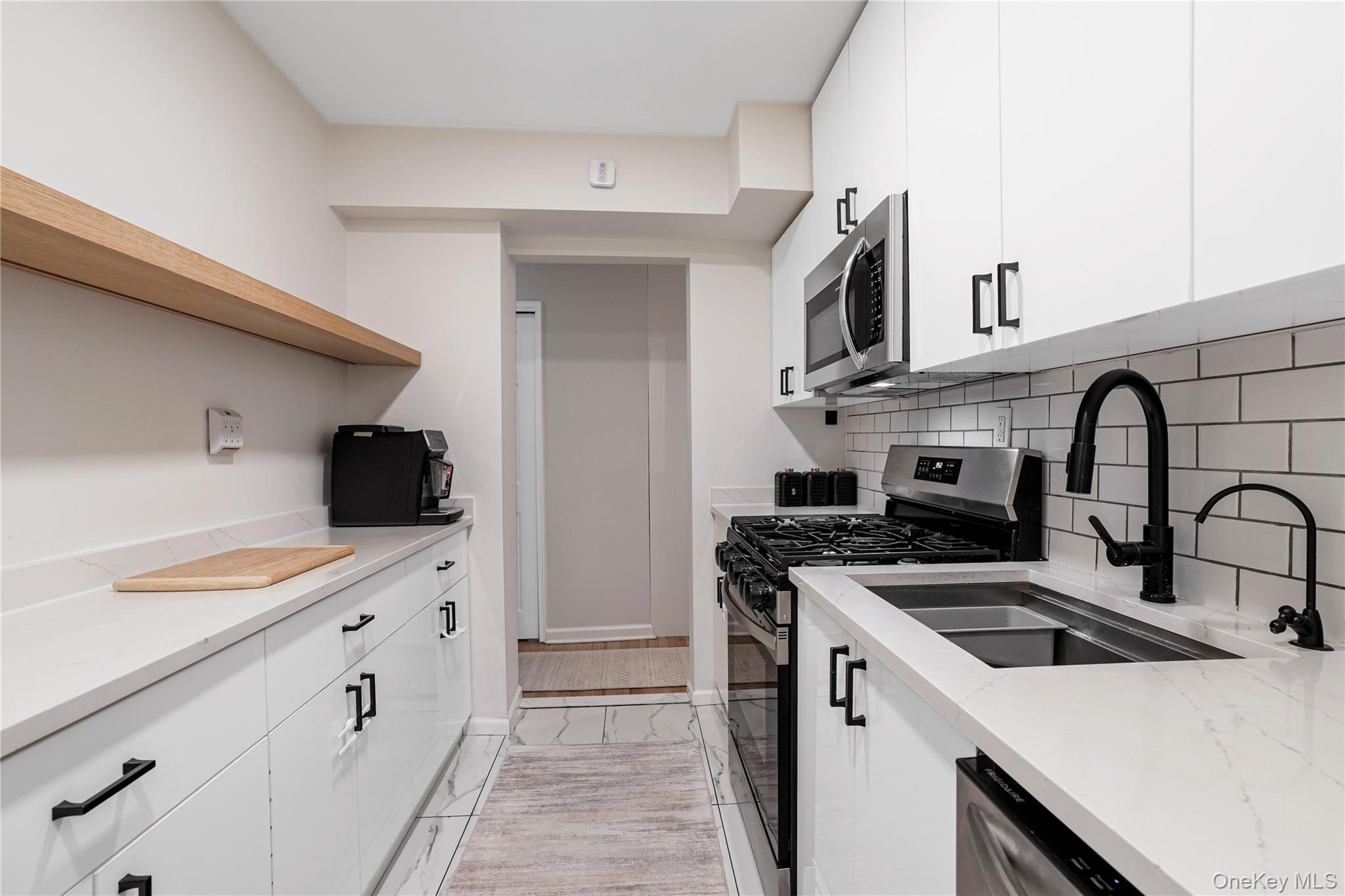 151-25 88th Street 4e Property Photo 4