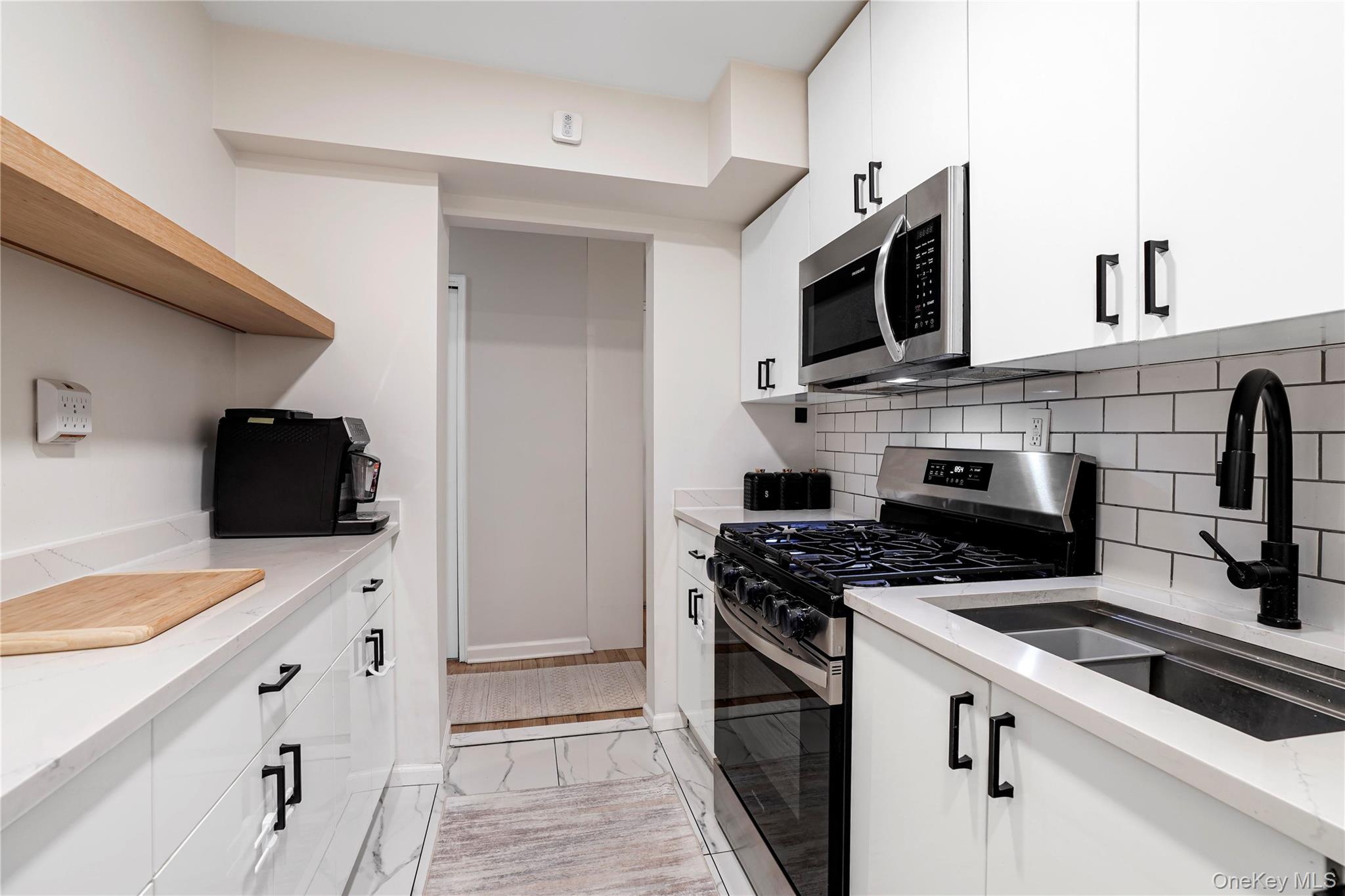 151-25 88th Street 4e Property Photo 5
