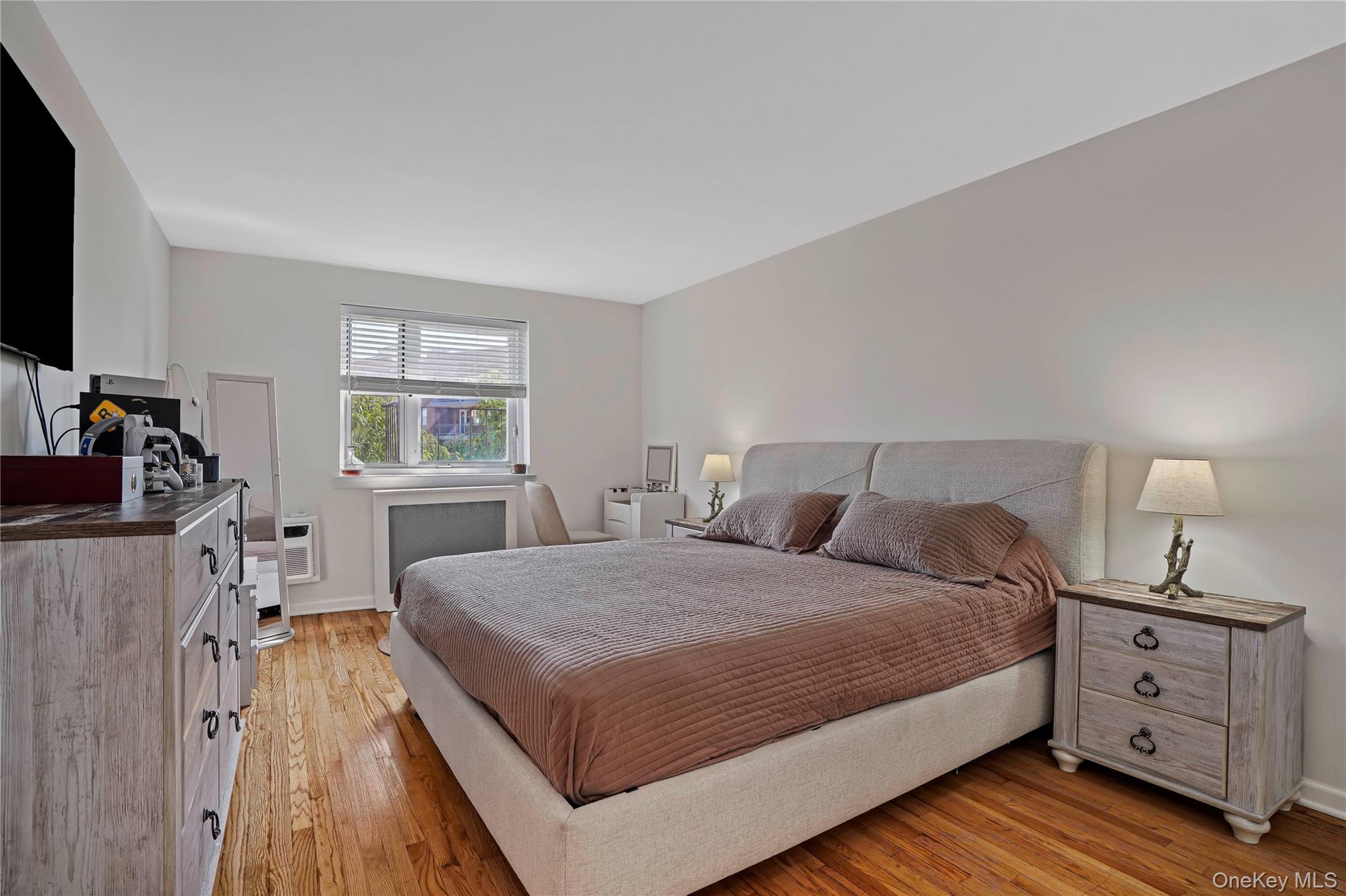 151-25 88th Street 4e Property Photo 16