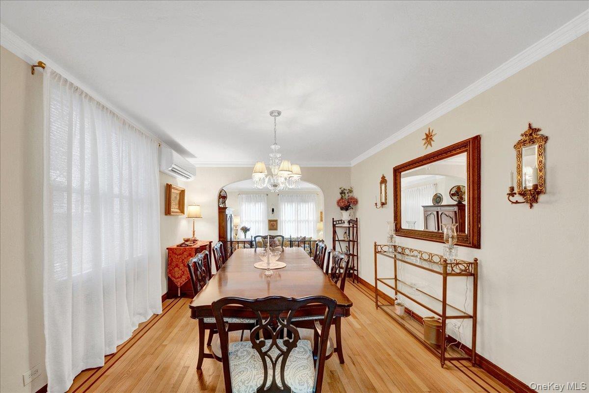 1904 Tenbroeck Avenue T Property Photo 6