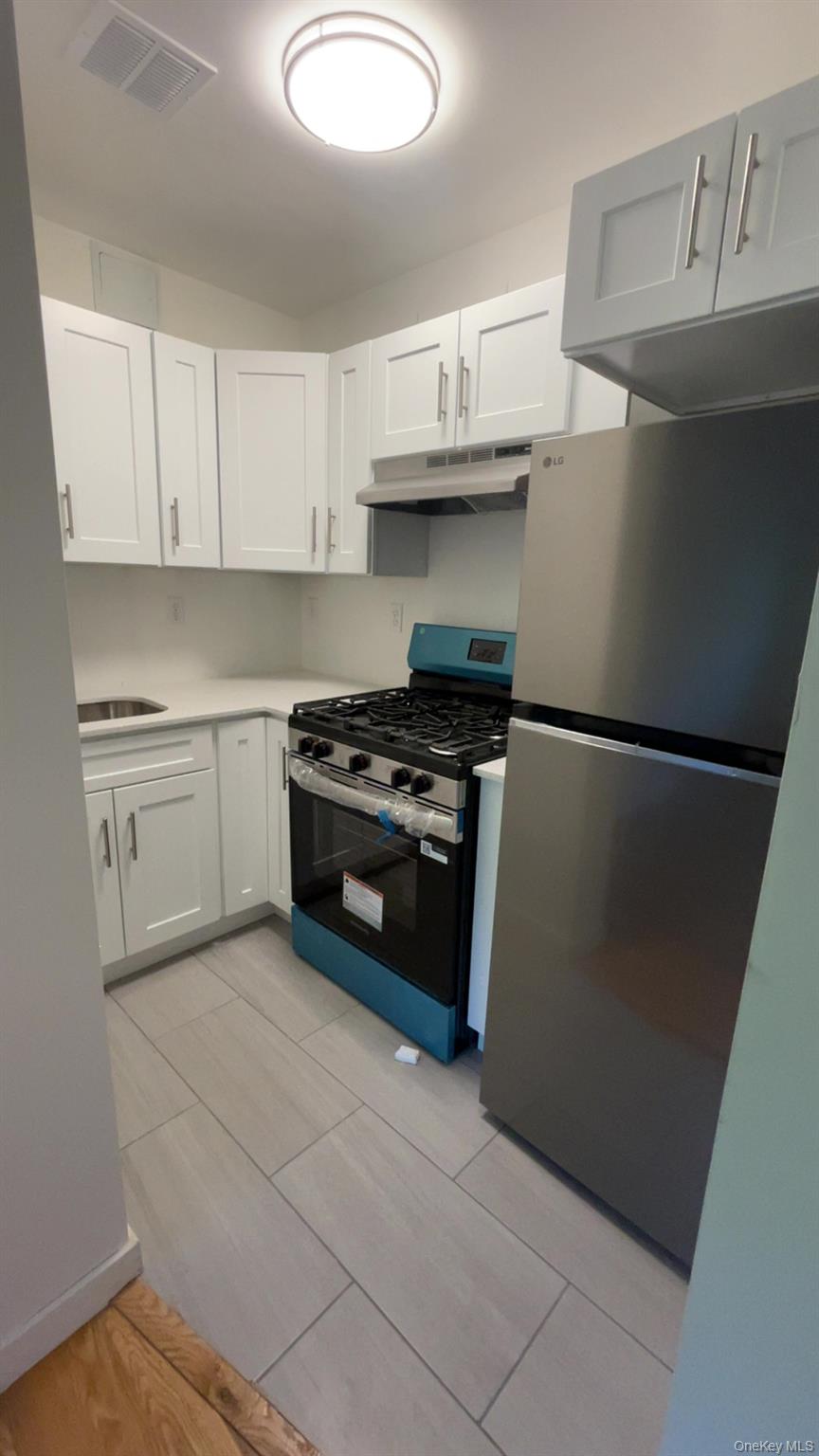 671 Bronx River Road Lg Property Photo 2