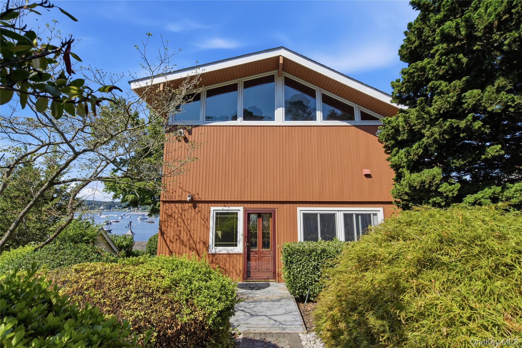 85 Bayview Avenue Property Photo 1