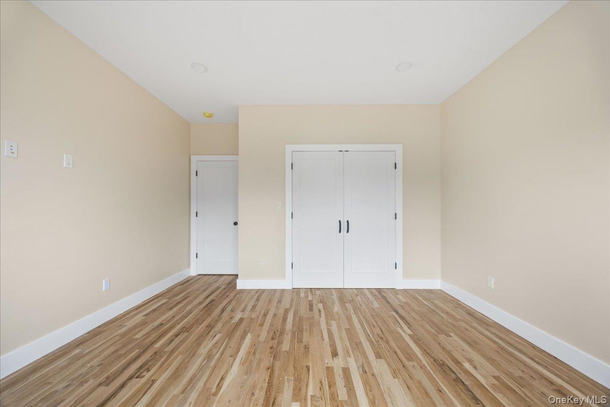 631 N Broadway Property Photo 14