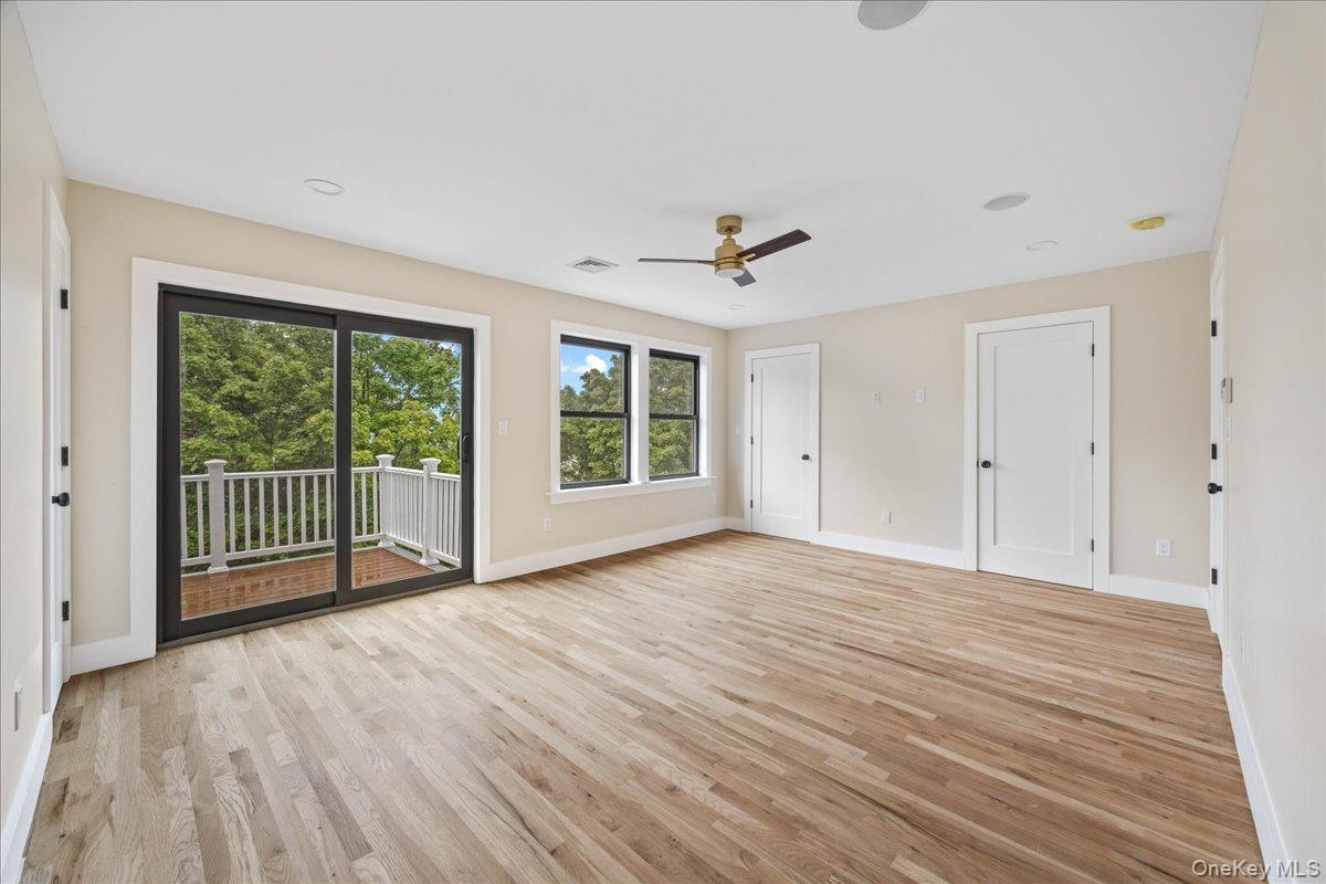 631 N Broadway Property Photo 25