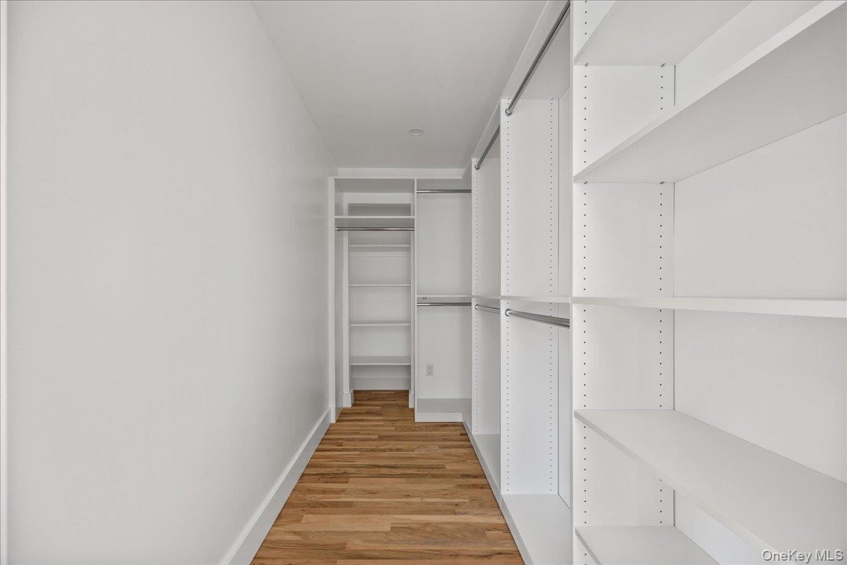 631 N Broadway Property Photo 27
