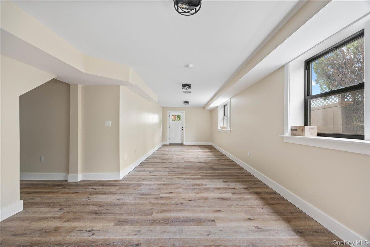 631 N Broadway Property Photo 36
