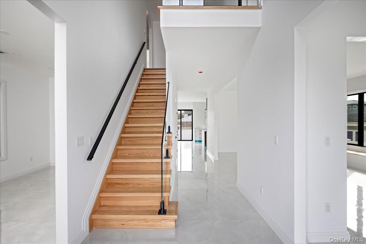544 Arlington Road Property Photo 4