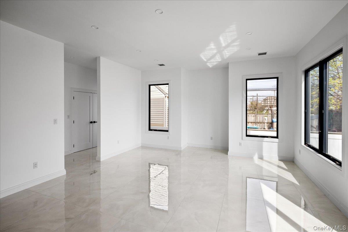 544 Arlington Road Property Photo 11