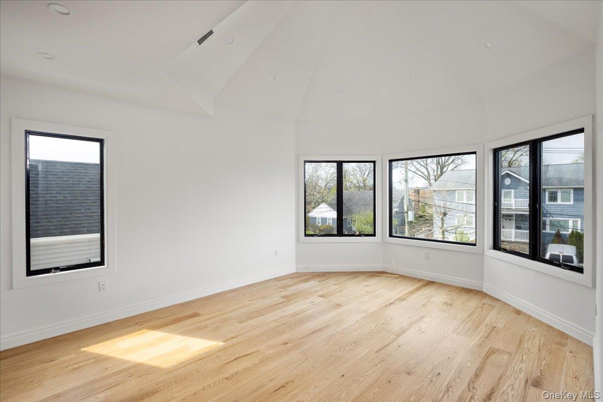 544 Arlington Road Property Photo 24