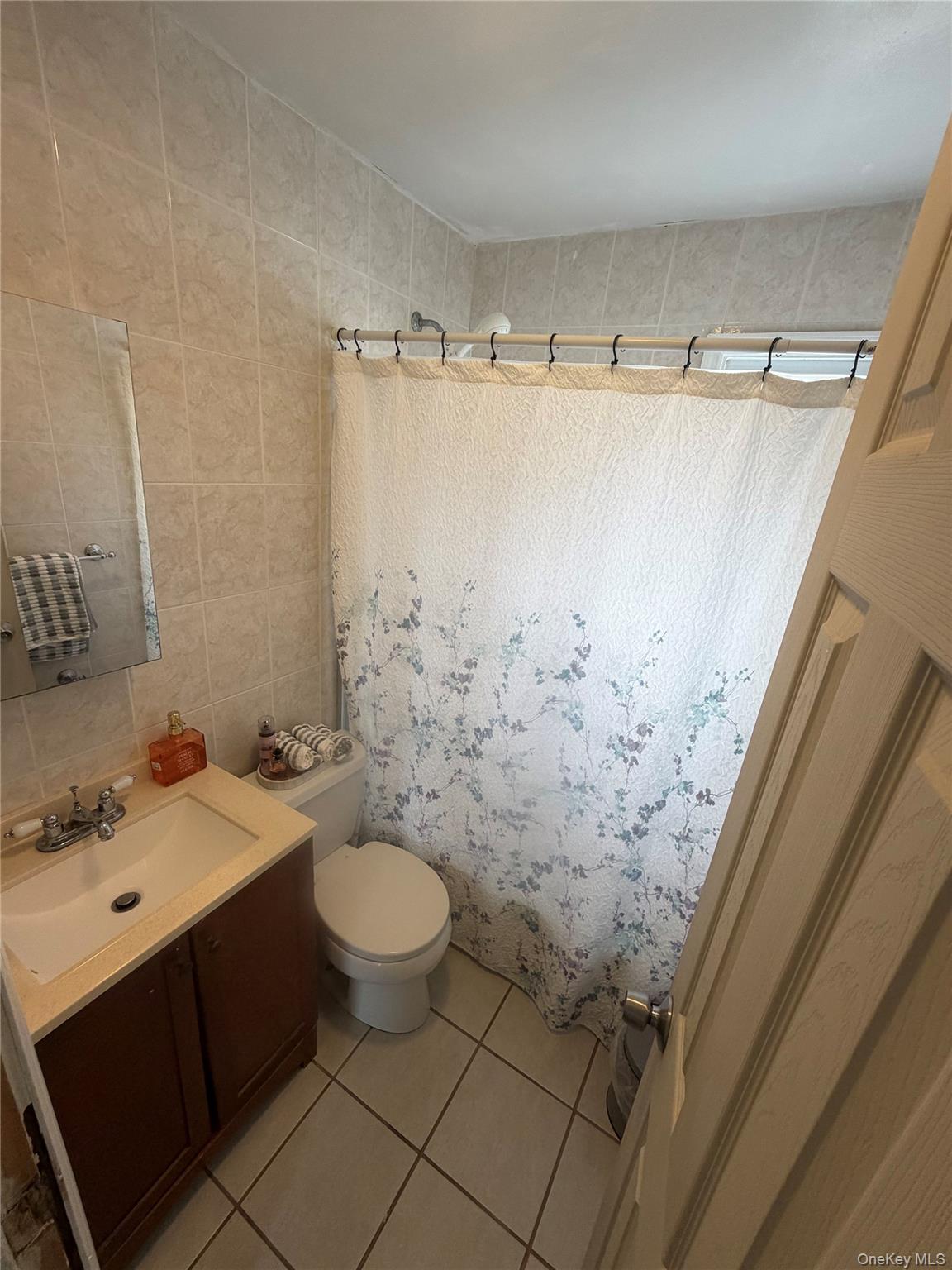 1556 Adams Street Property Photo 8