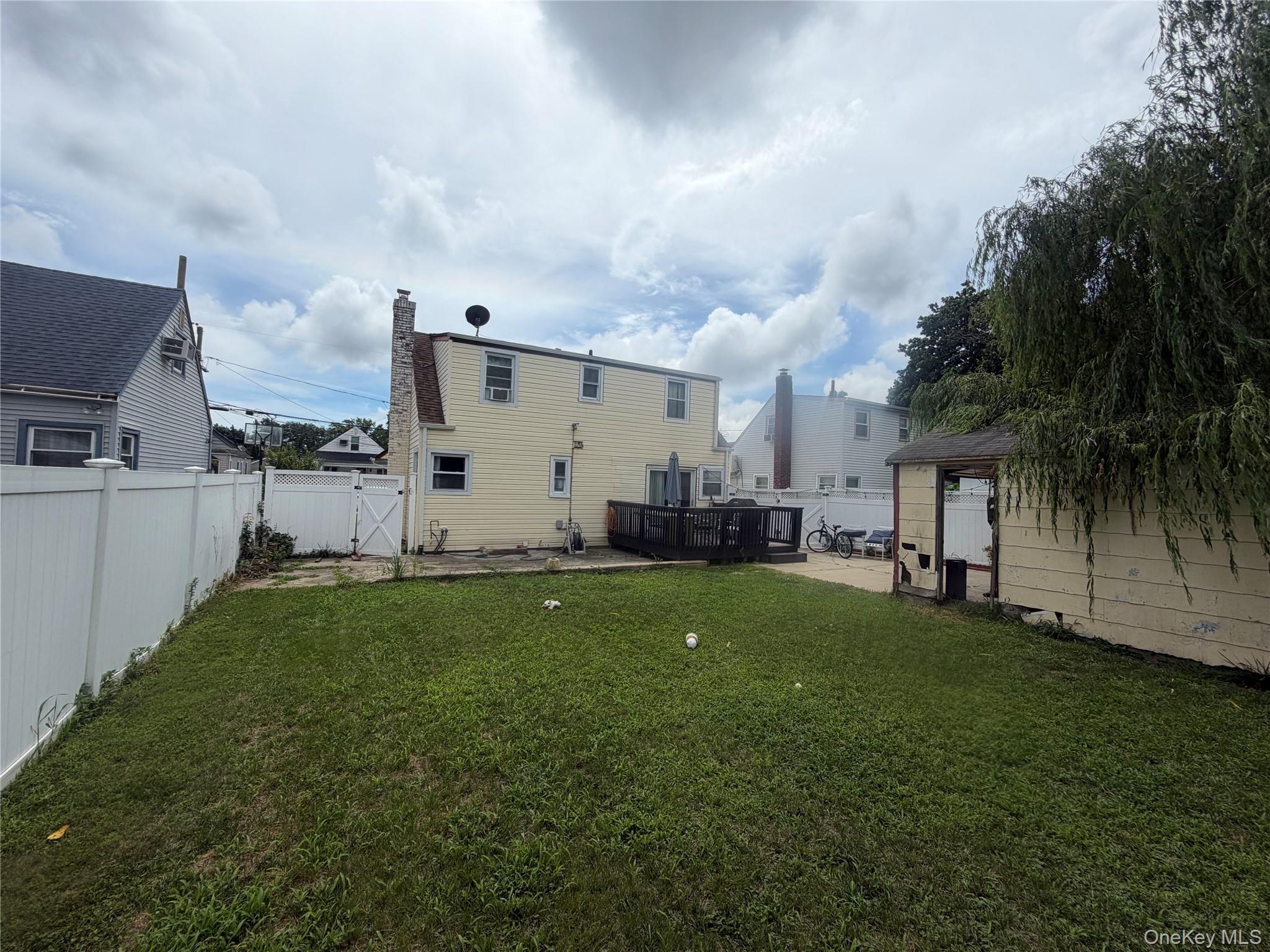 1556 Adams Street Property Photo 21