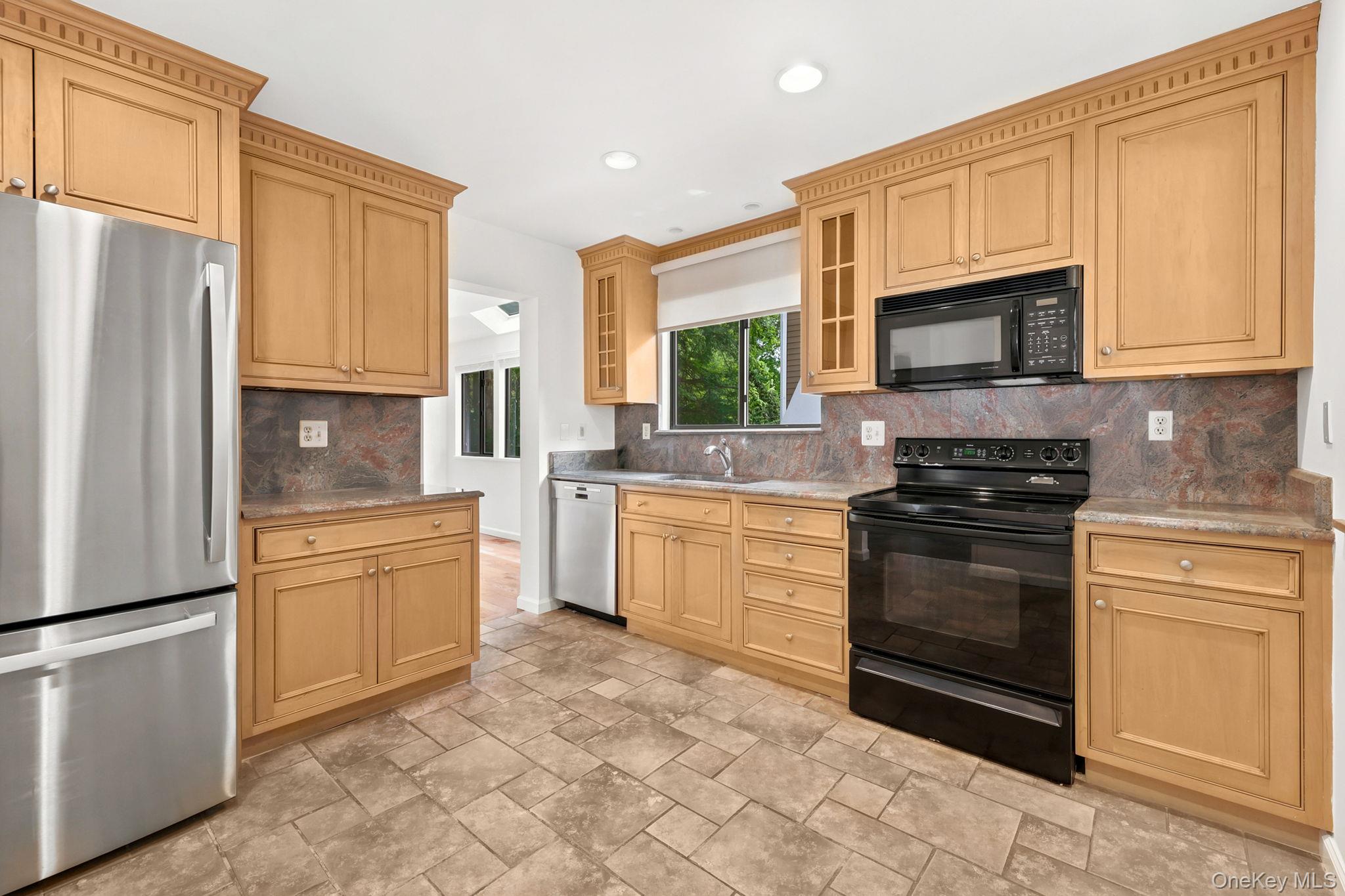 9 Deer Run Property Photo 7