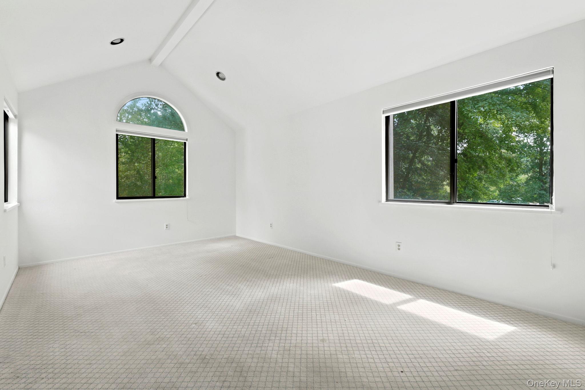 9 Deer Run Property Photo 12