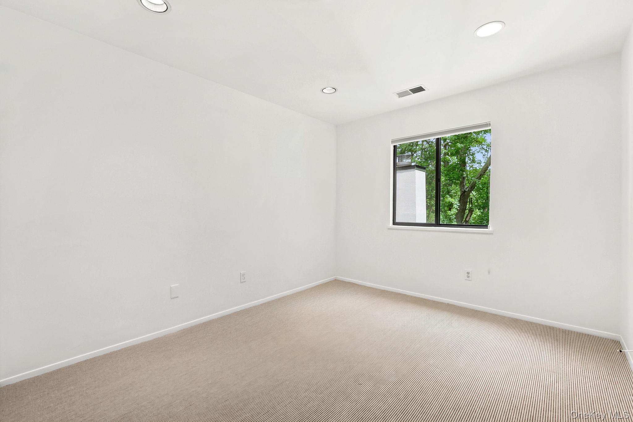 9 Deer Run Property Photo 16