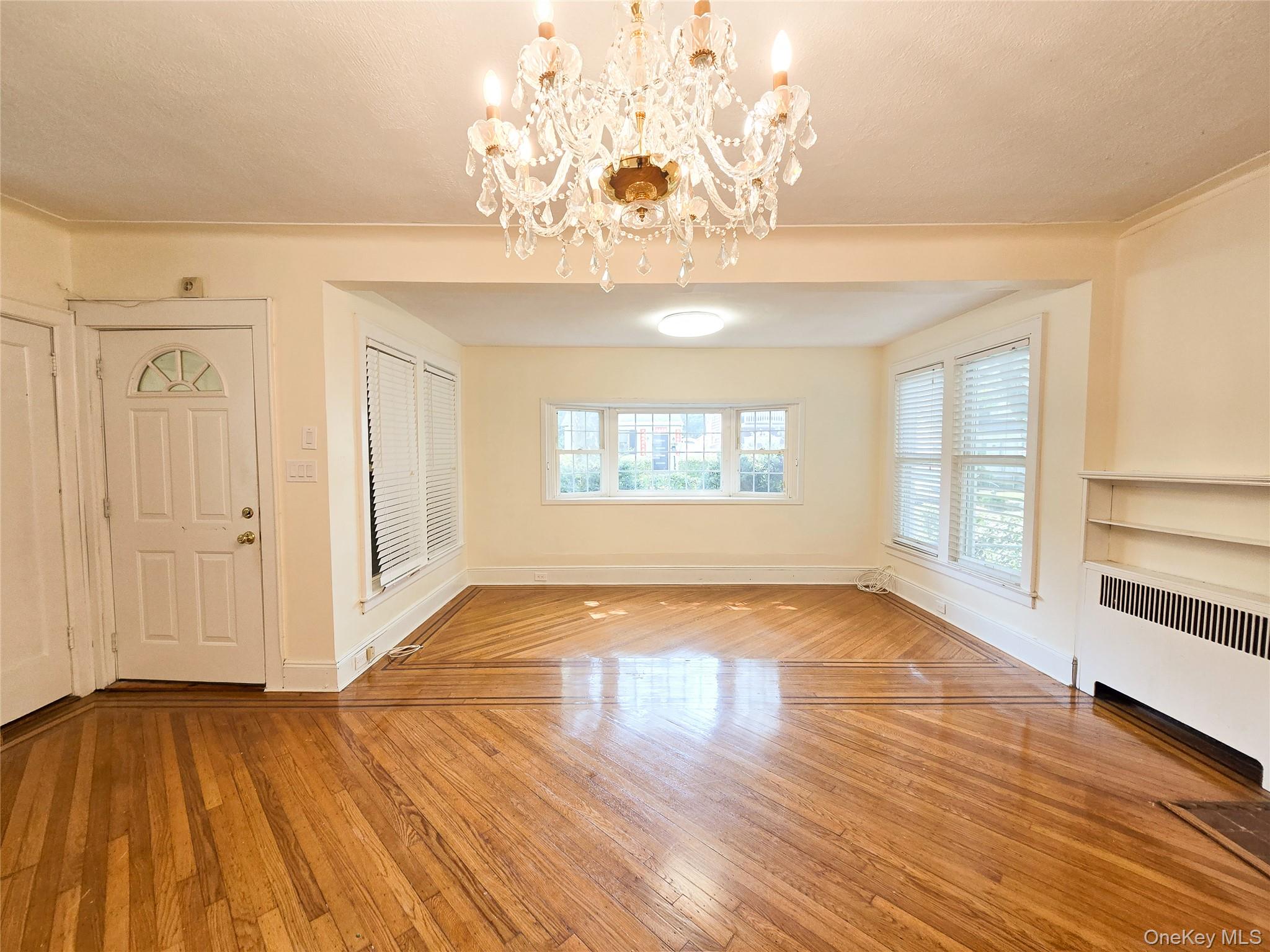 256-15 Pembroke Avenue Property Photo 1