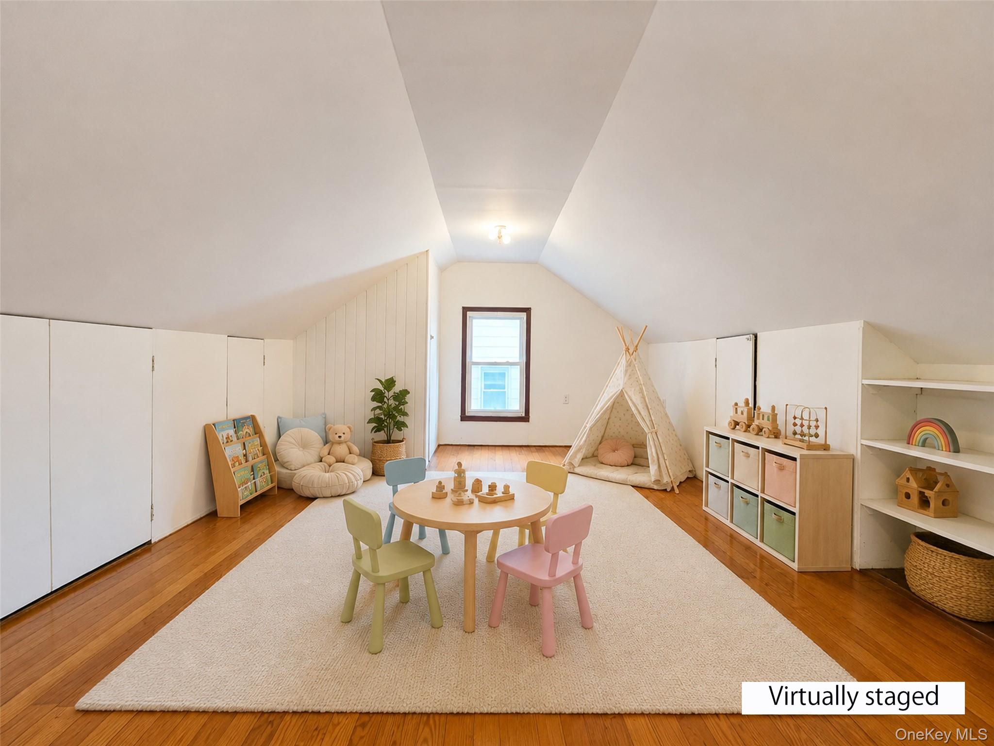 256-15 Pembroke Avenue Property Photo 12