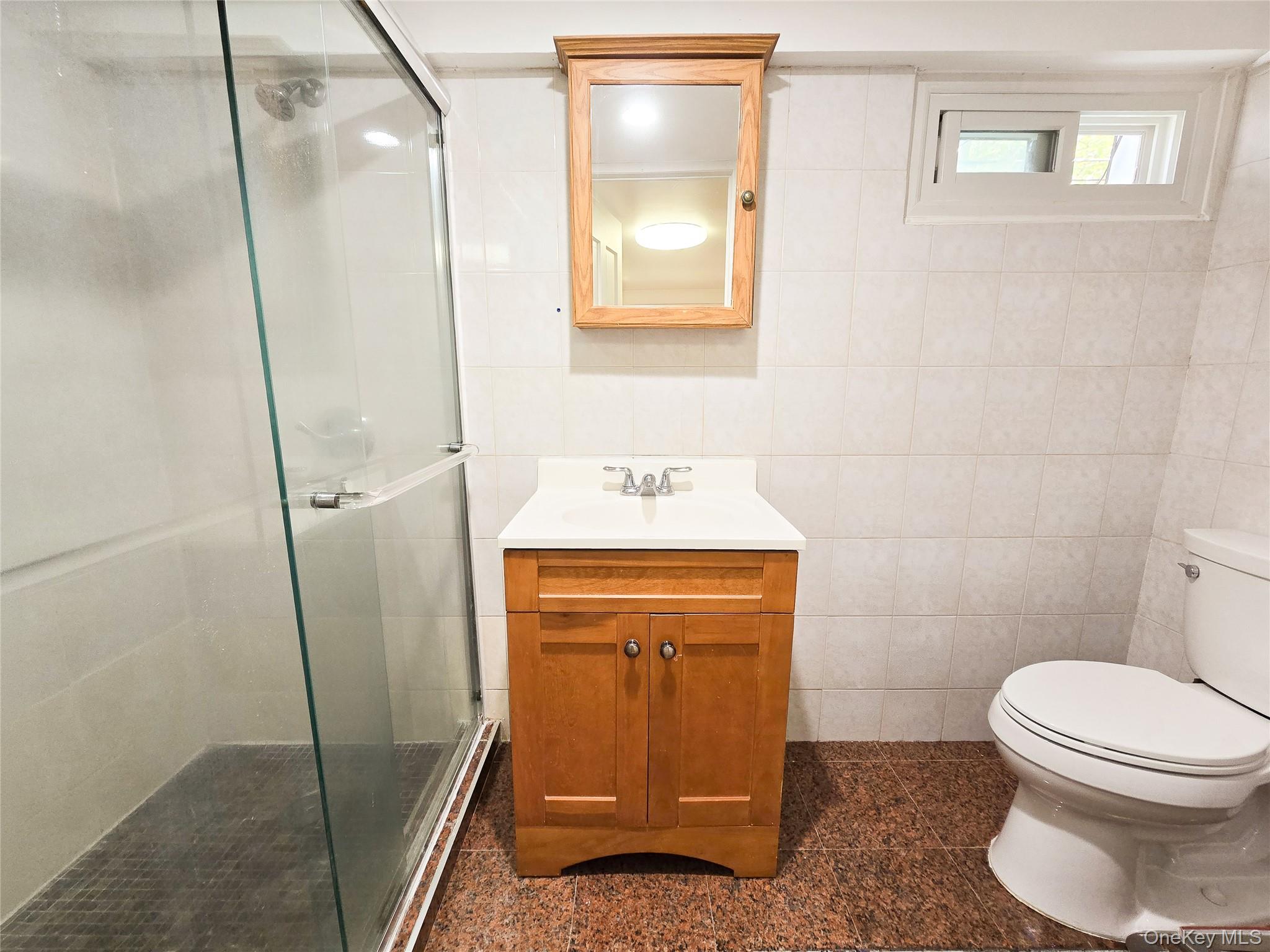 256-15 Pembroke Avenue Property Photo 14