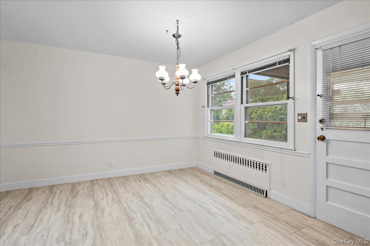 412 Hinman Place Property Photo 10