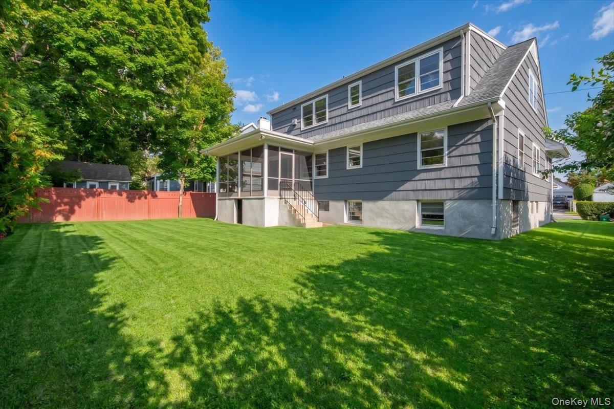 412 Hinman Place Property Photo 30