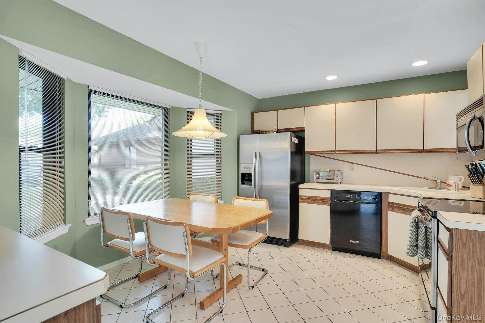 121 Scarlett Drive Property Photo 10