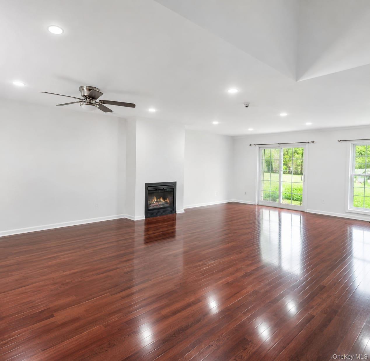 226 Westside Avenue B Property Photo 5