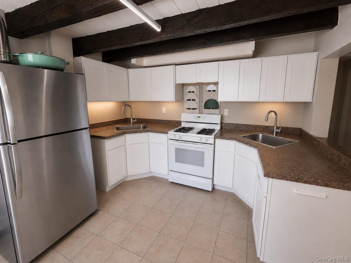 1 Klingher Court Property Photo 7