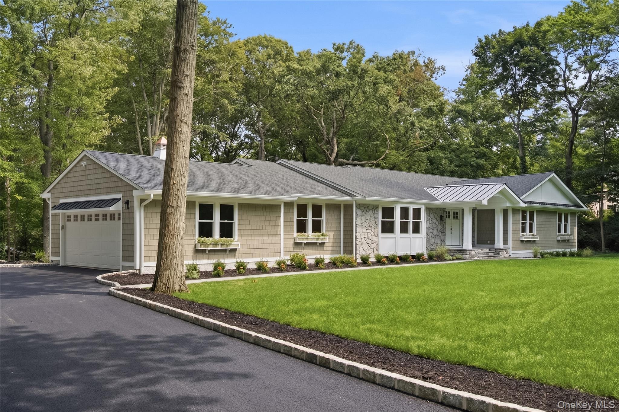 128 Bay Avenue Property Photo 4