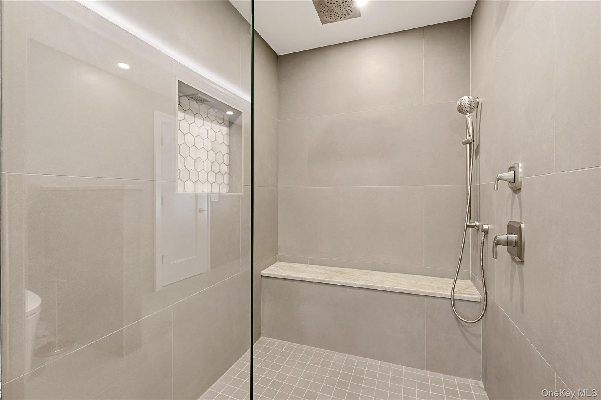 128 Bay Avenue Property Photo 20