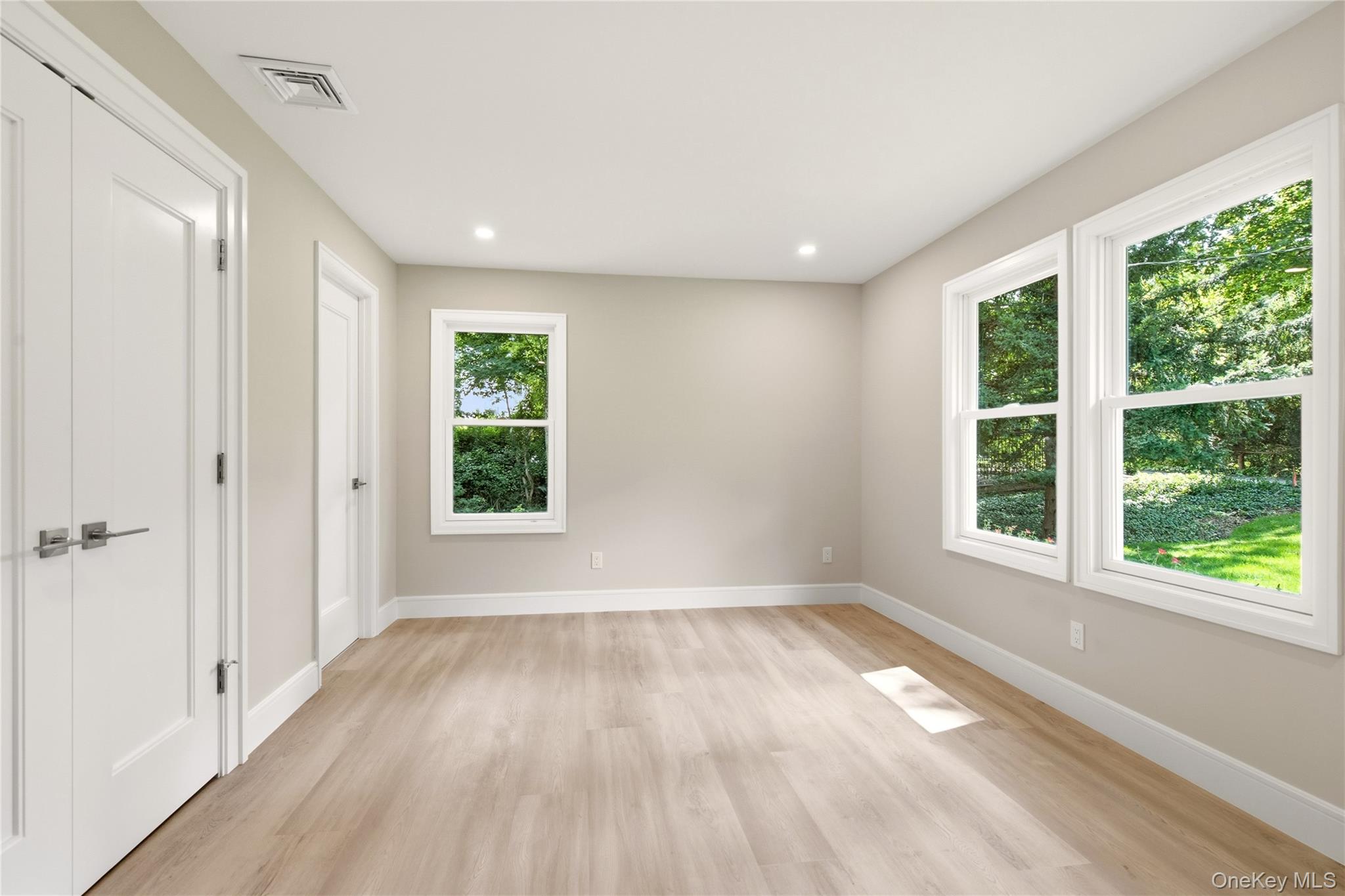 128 Bay Avenue Property Photo 21