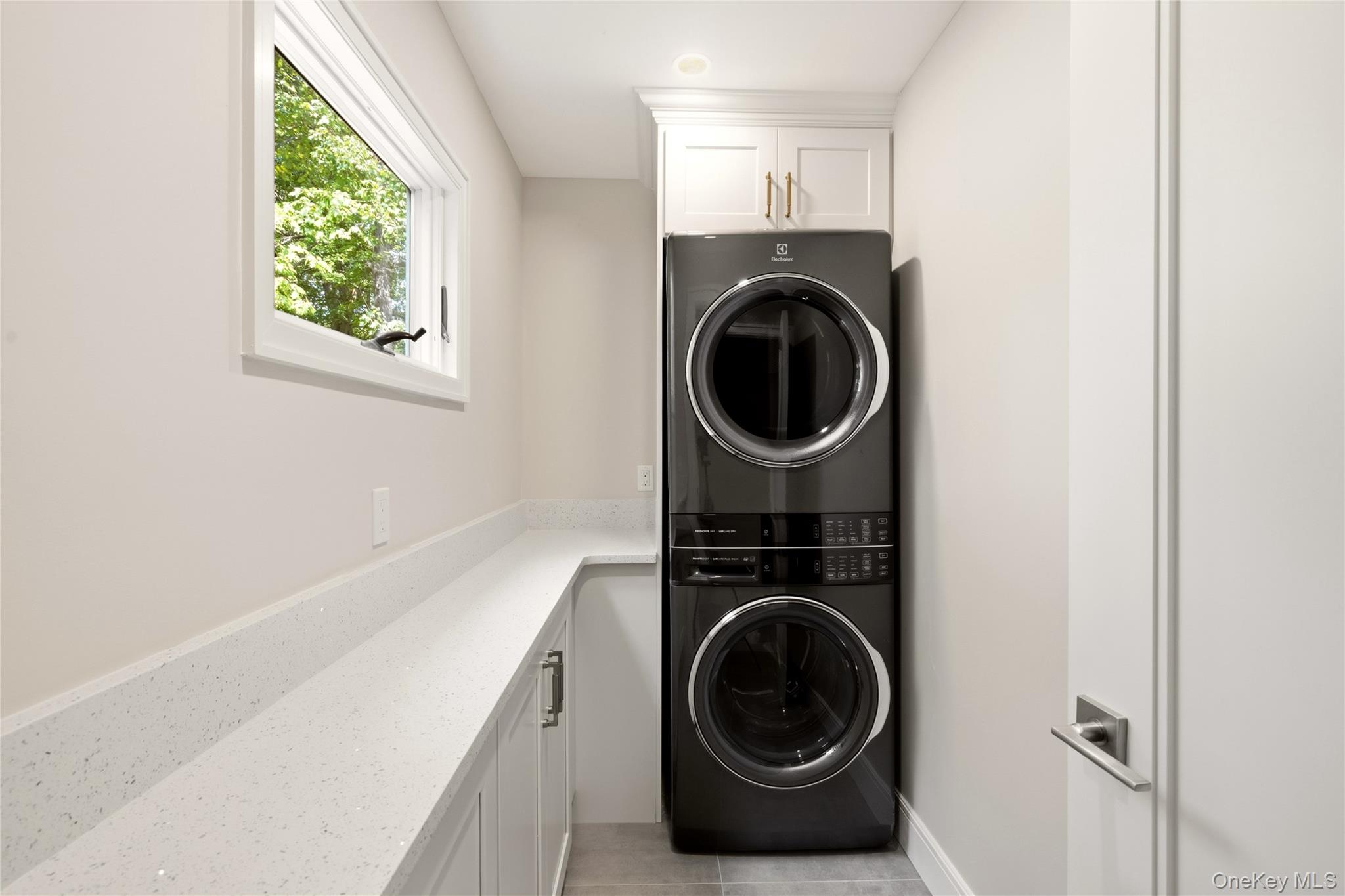128 Bay Avenue Property Photo 23