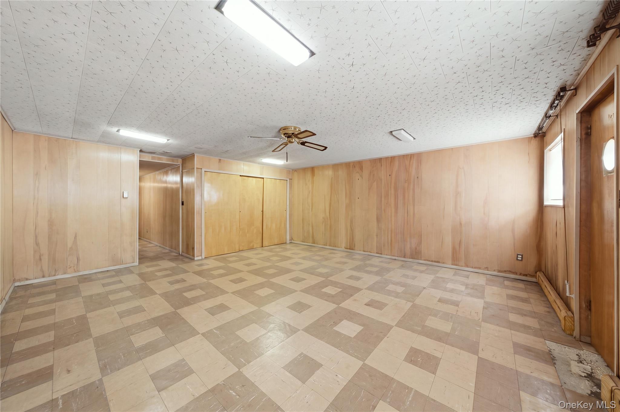 6669 73rd Place Property Photo 17
