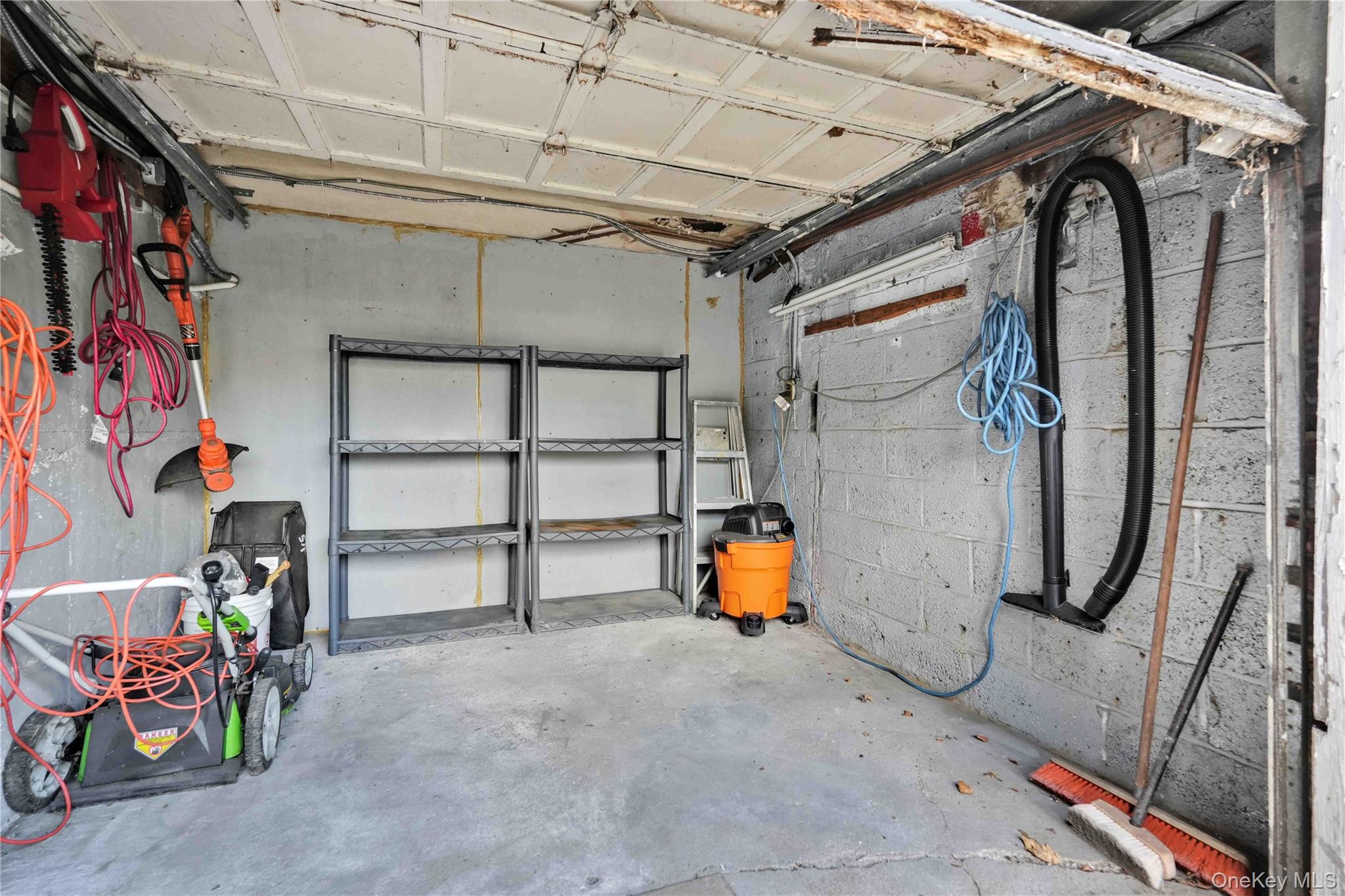 62-42 Main Street Property Photo 18