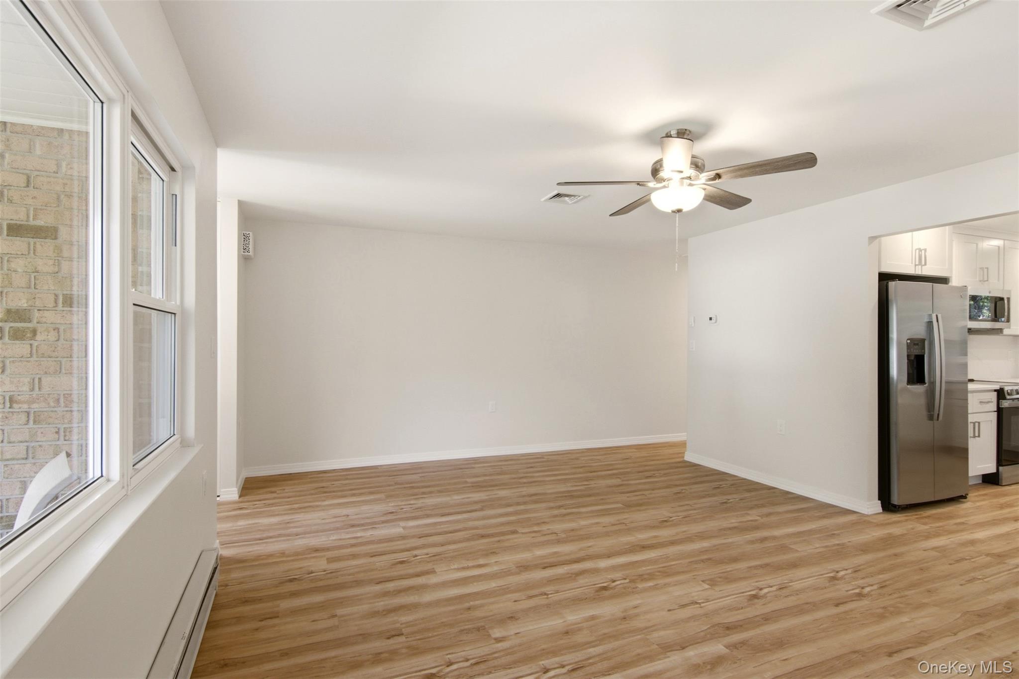 254 Edinburgh Drive Property Photo 7