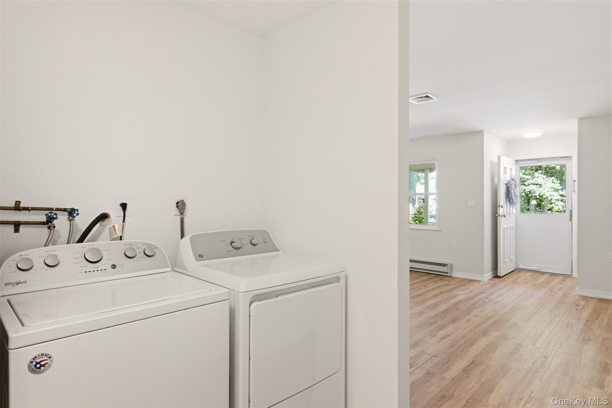 254 Edinburgh Drive Property Photo 12