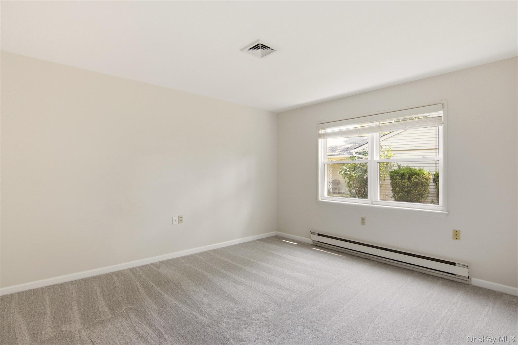 254 Edinburgh Drive Property Photo 14