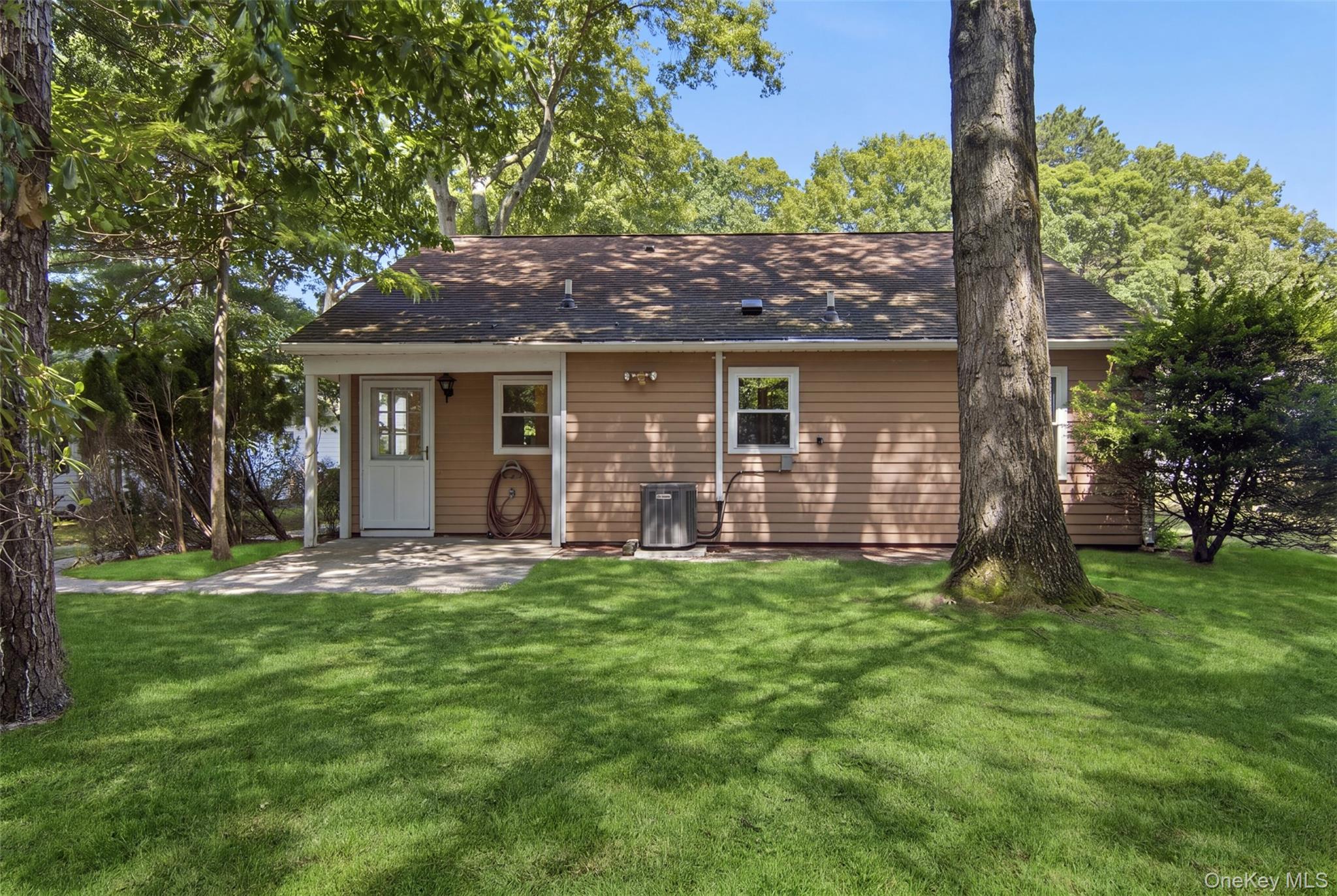 254 Edinburgh Drive Property Photo 17