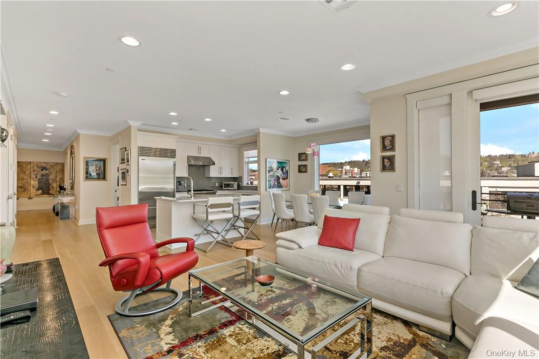 45 Hudson View Way 300 Property Photo 1