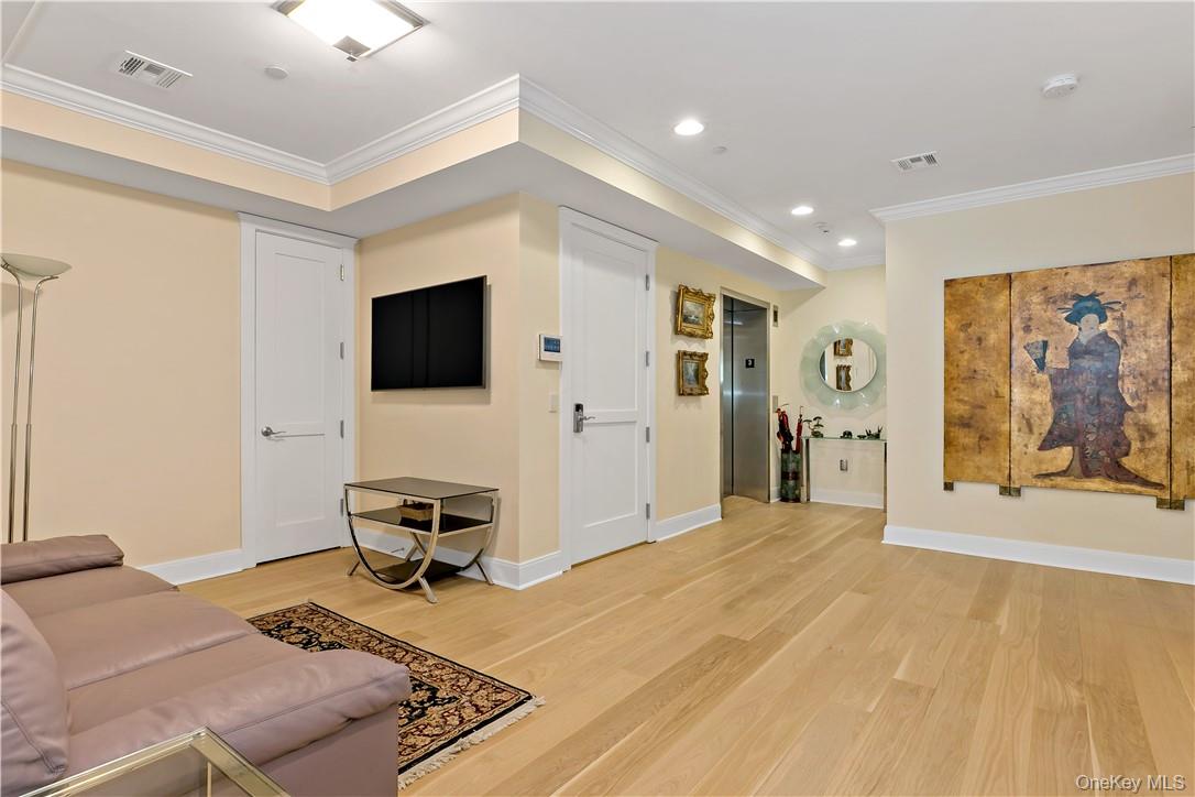 45 Hudson View Way 300 Property Photo 4
