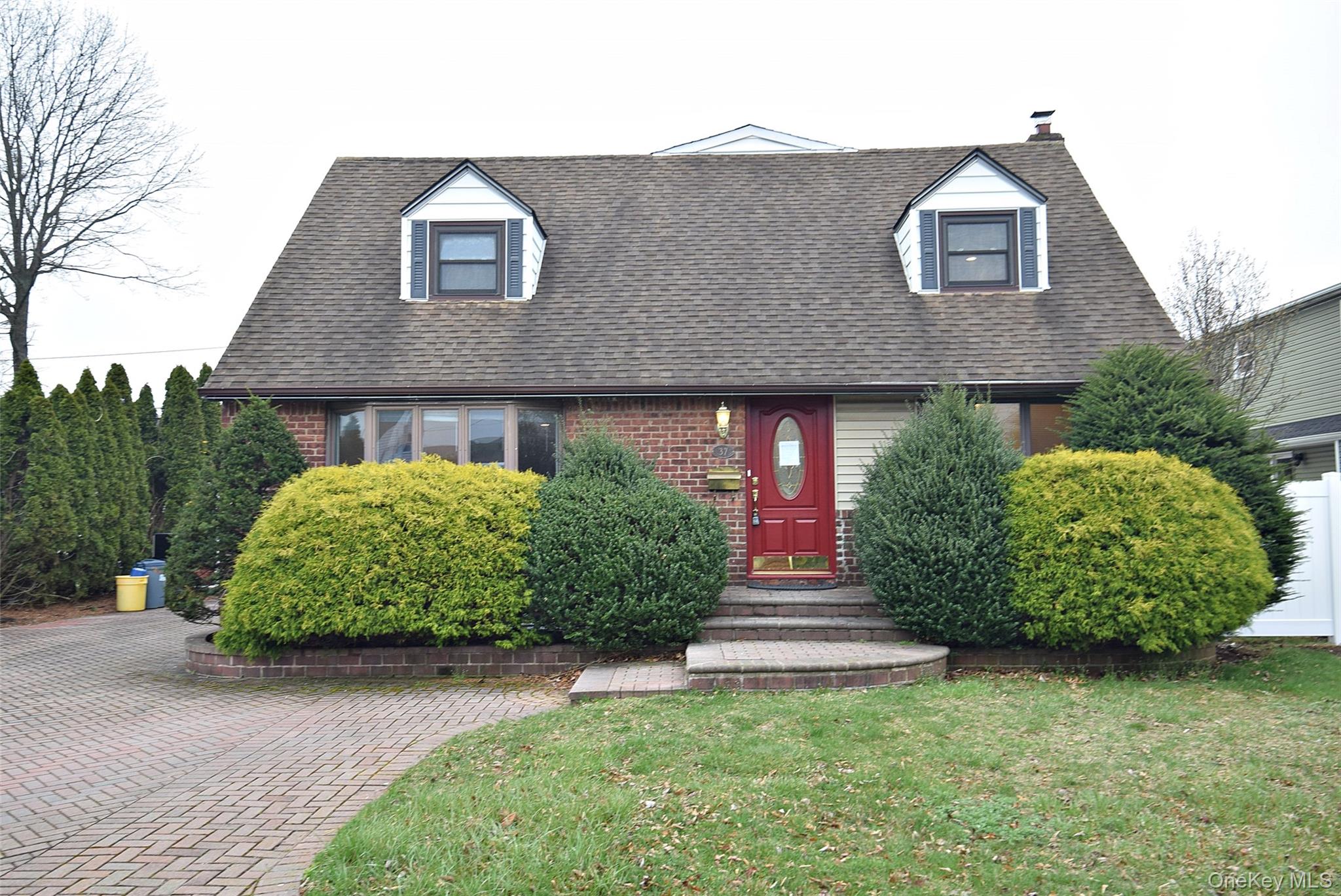 37 Amby Avenue Property Photo 1